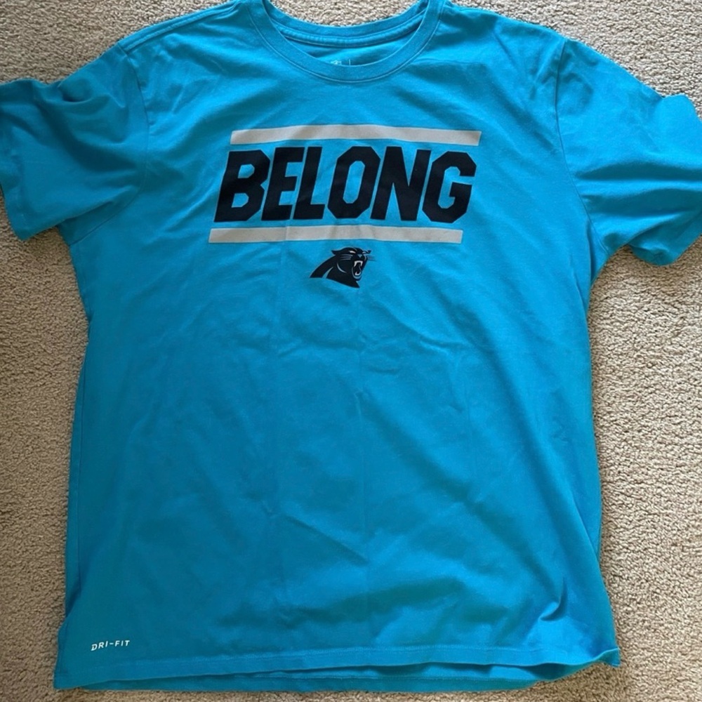 Nike Blue 'Belong' Graphic Tee